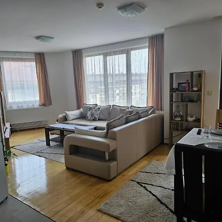 Grand Montana 2bedroom *