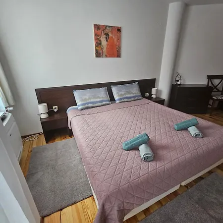 Grand Montana 2bedroom 公寓 *